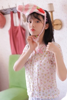 丰富漂亮的岳拇